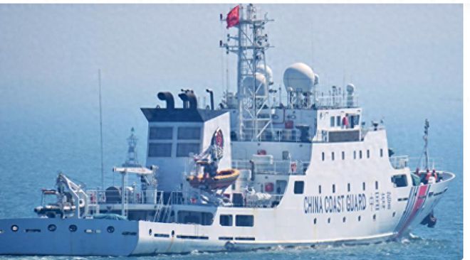 中国海警坚定立场驱离日方船只，钓鱼岛附近海域展现独特风味保卫战