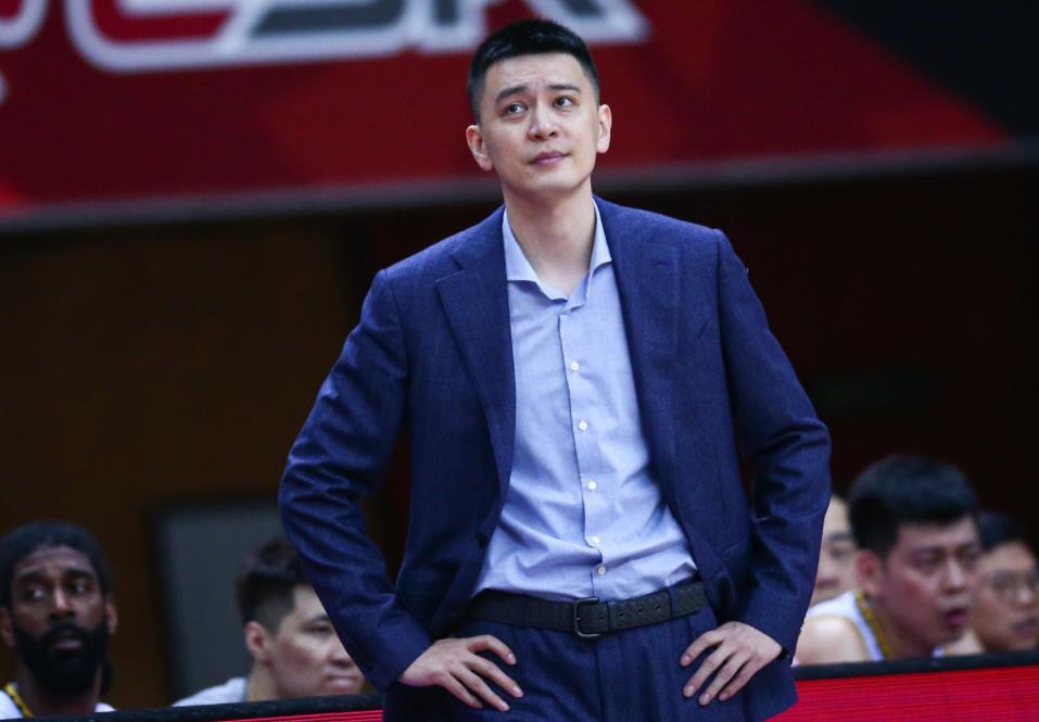 广州新援郭艾伦领衔迎战辽宁，科技装备亮相重塑篮球梦对决老东家之战