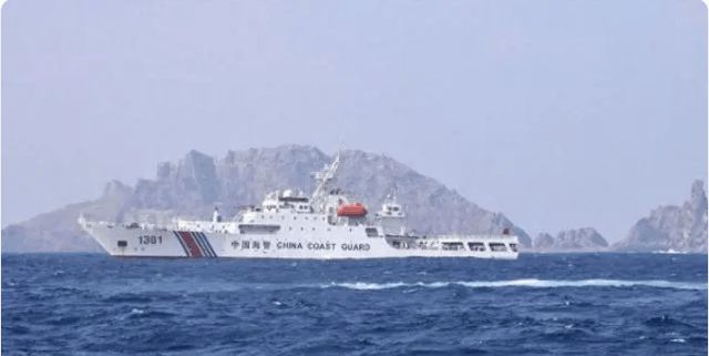 中国海警坚定捍卫钓鱼岛，驱逐非法船只，守护国家尊严与领土完整