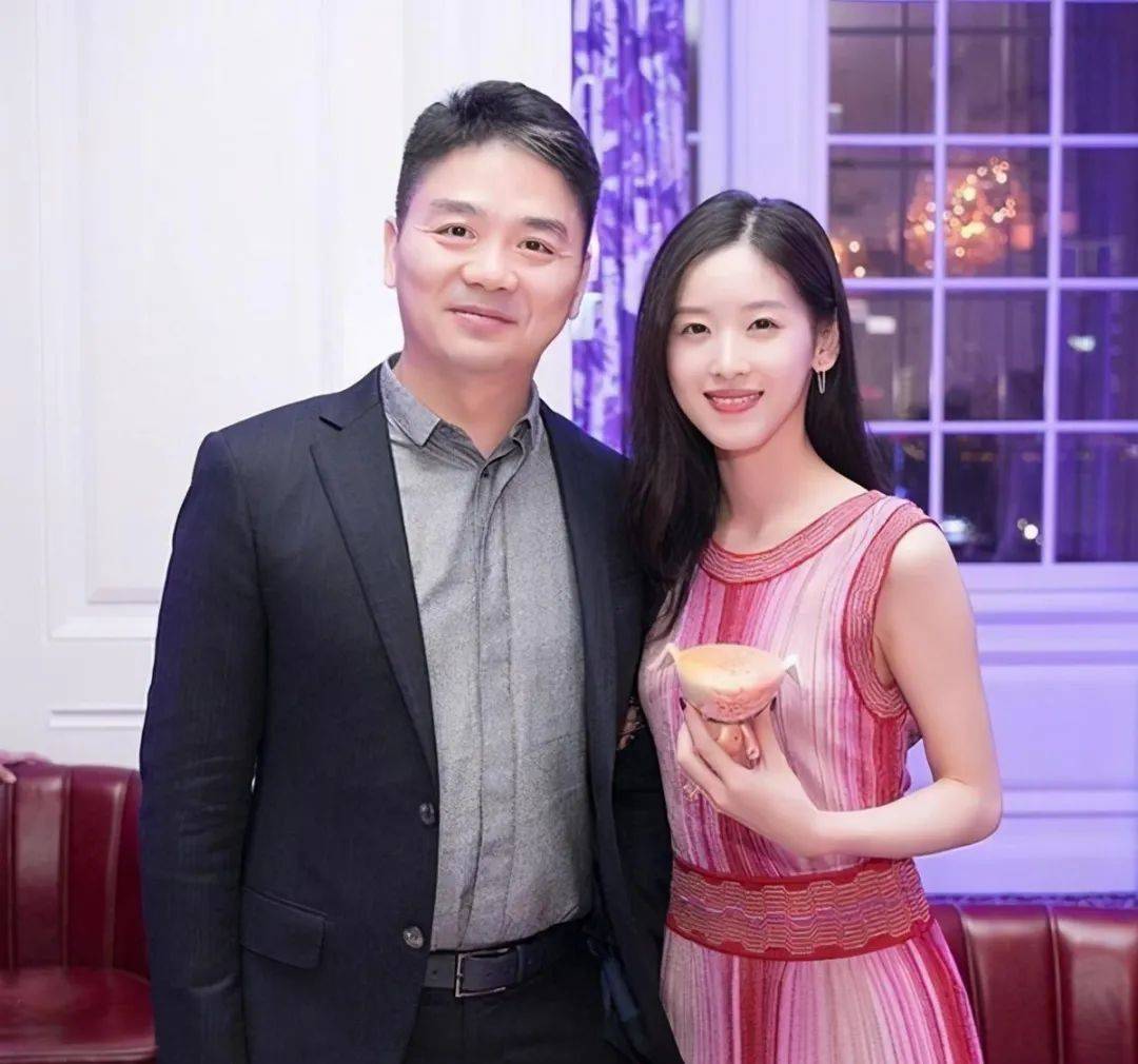 刘强东章泽天报案事件，解读与深度分析