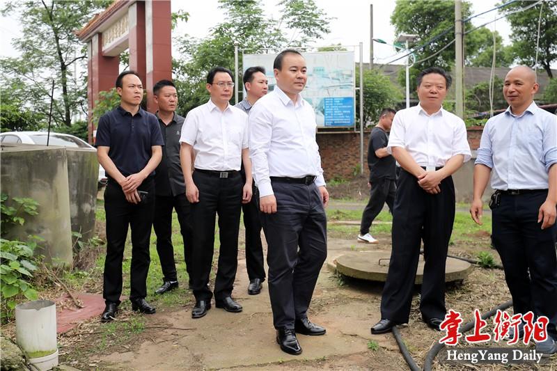 美专家解析，中国成就背后的远见政府力量