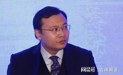 任泽平、但斌被禁止关注背后的故事，小巷中的独特风味小店探索
