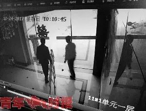 中学生沉迷手游后自缢身亡，探索自然美景之旅能否找回内心平静？
