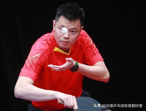 王楚钦回国，网友呼吁他好好休息