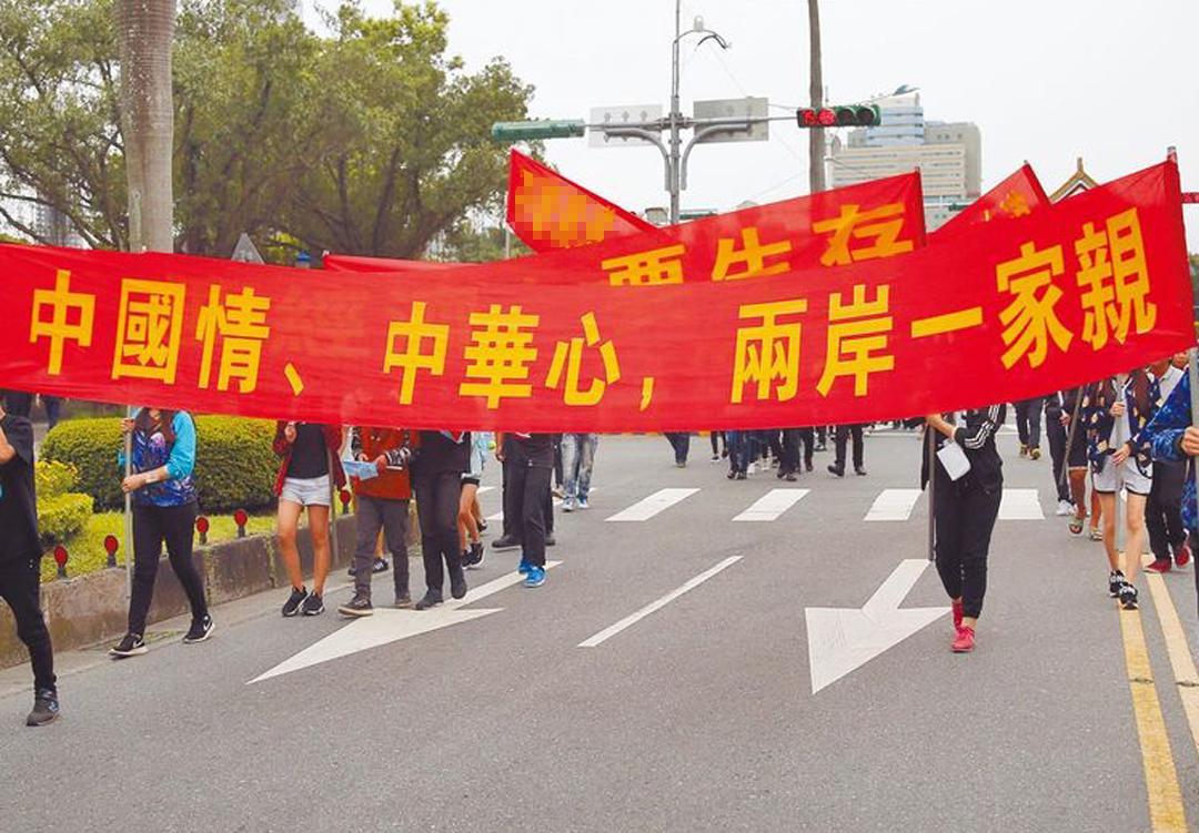 海关总署强调，中国不刻意追求贸易顺差