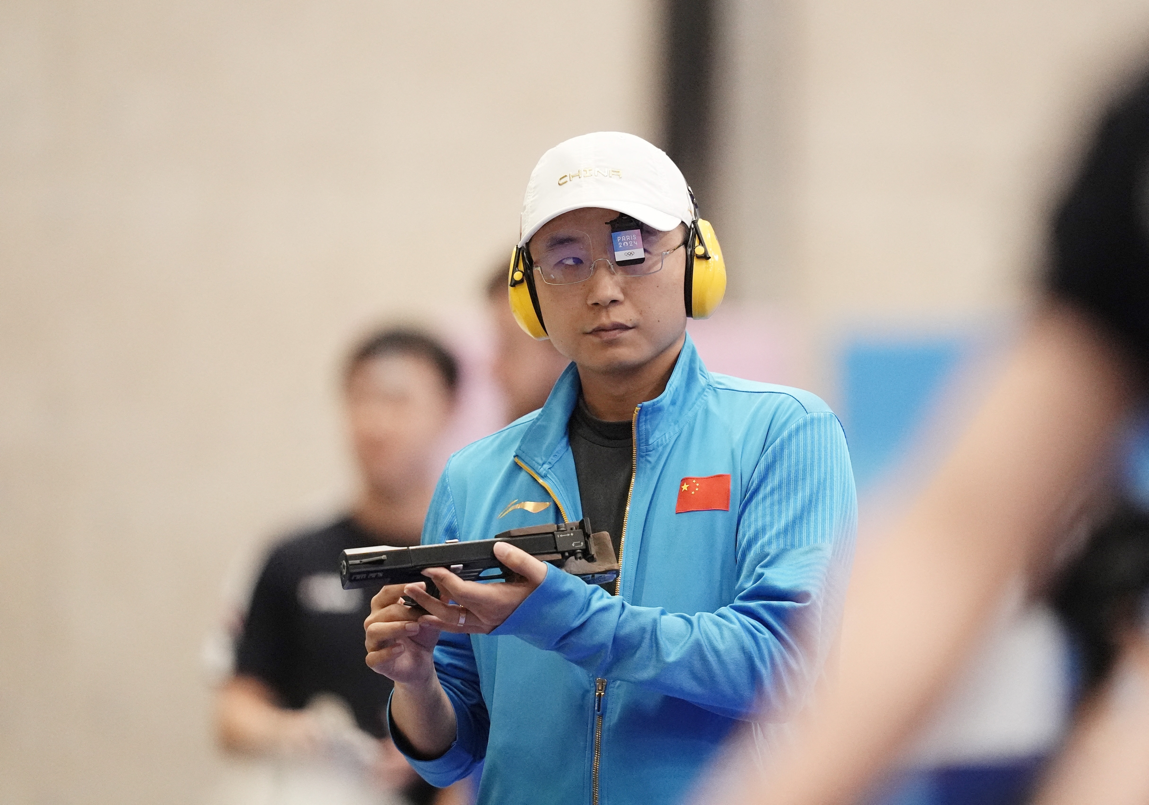 射击名将李越宏印度遭遇细菌感染挑战，事件分析与关注