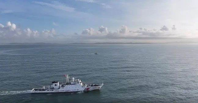 海警在马祖附近海域执法巡查，科技引领海洋安全新篇章