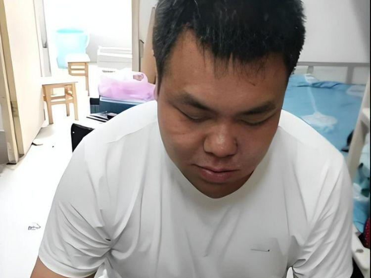 大四学生失联数月引发关注，家属透露挂科八门的背后故事