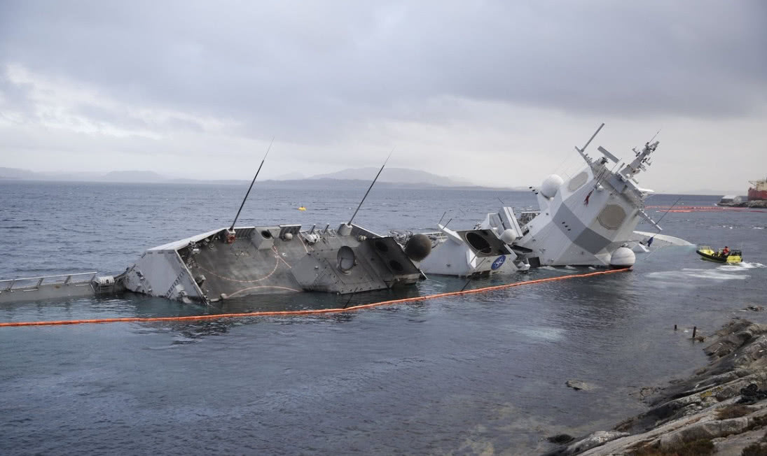 新西兰海军测量船沉没
