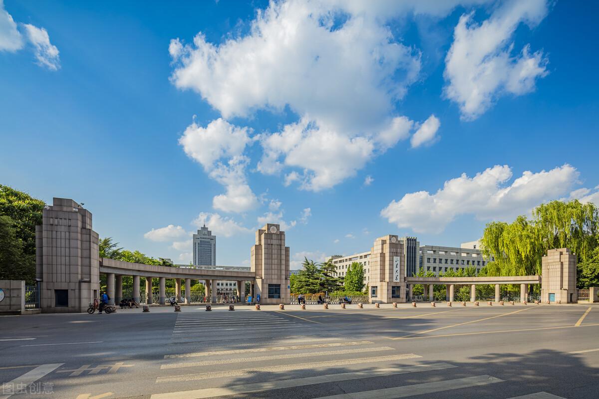 国家本专科生助学金标准提升至每年3700元，深度解读与影响分析
