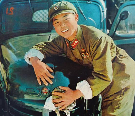 妹妹失散，姐姐成孤儿，人生波折中的希望之光