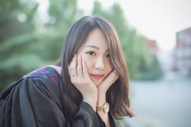 远离色情内容，拥抱健康生活方式与时尚潮流的小红书指南