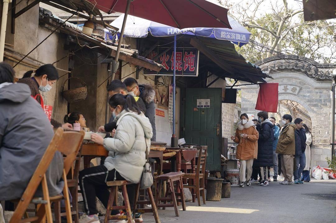 最新围墙赔偿与小巷独特小店探索记