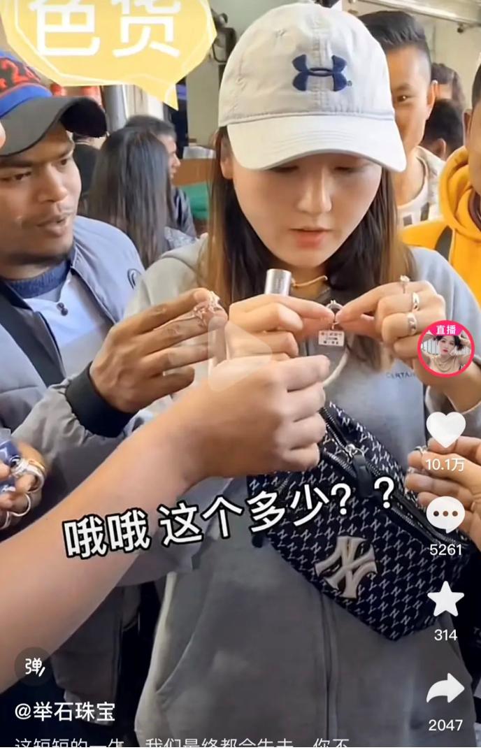 建筑工程最新单价，多方观点探讨与市场趋势分析