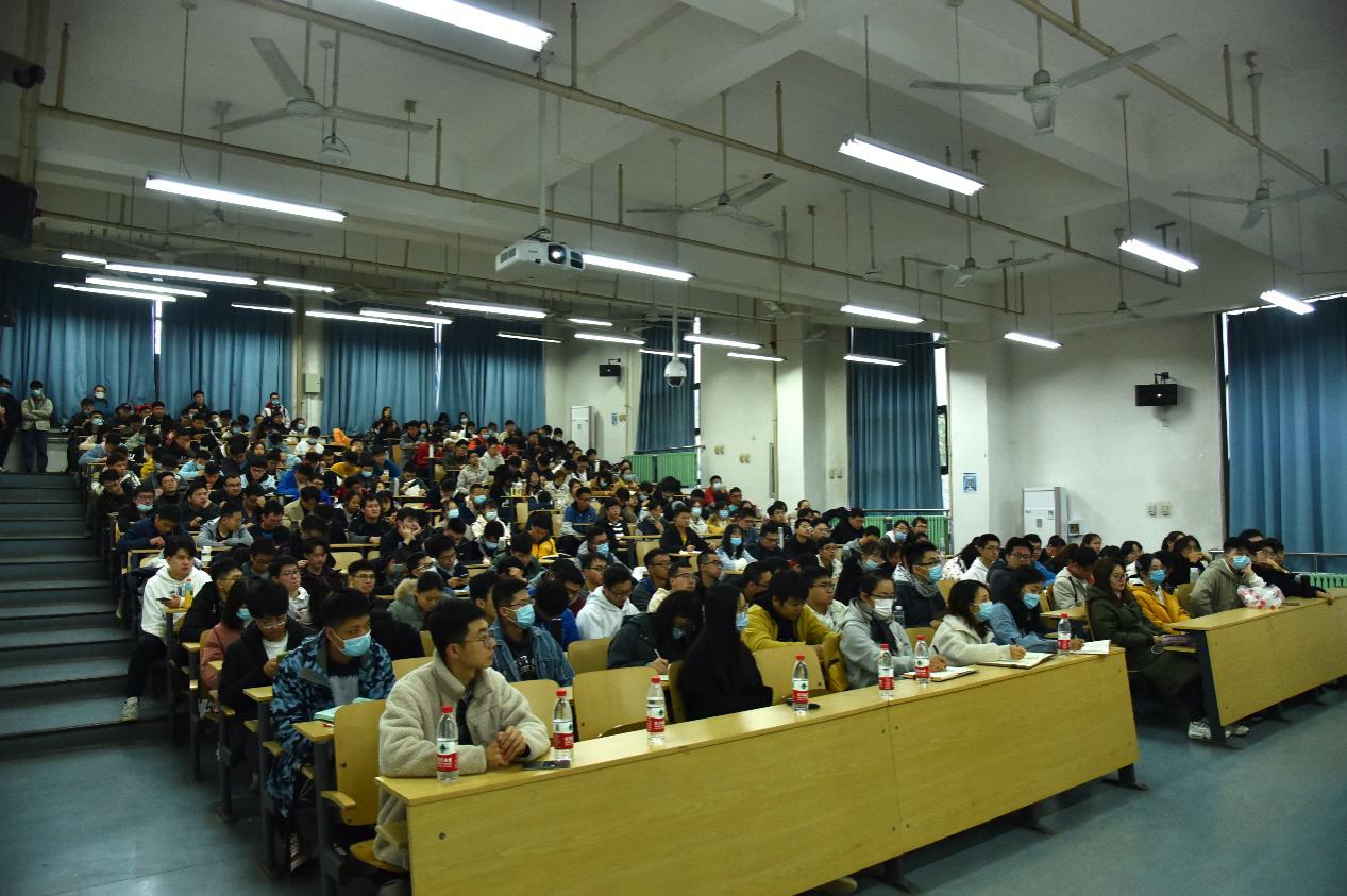 新型疫情动态深度分析与理解