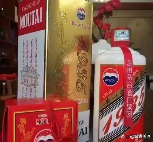 红瓶茅台酒53度价格表,红瓶茅台酒53度价格表，时代的印记与酒文化的瑰宝