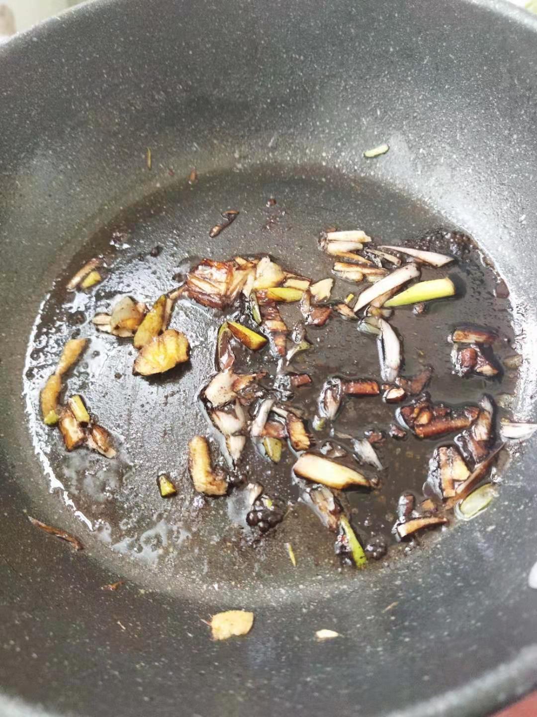 吃辣面比赛，与自然美景同行的味蕾冒险之旅