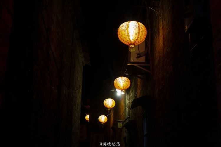 灯饰命名新潮流，小巷中的隐秘宝藏揭秘