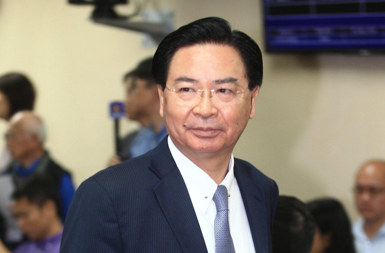 探索最新擦边球行业前沿的商业机遇与挑战