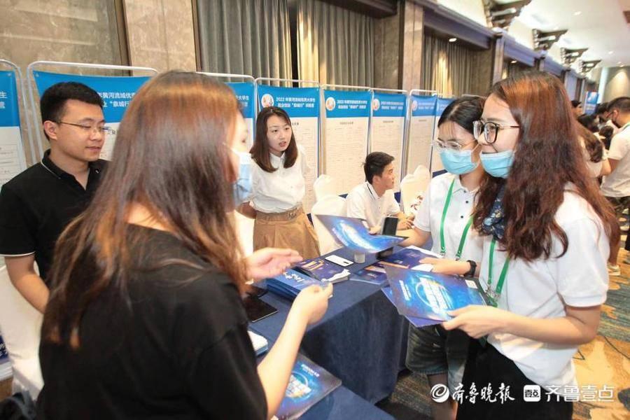 重汽最新车型，创新与市场的完美结合