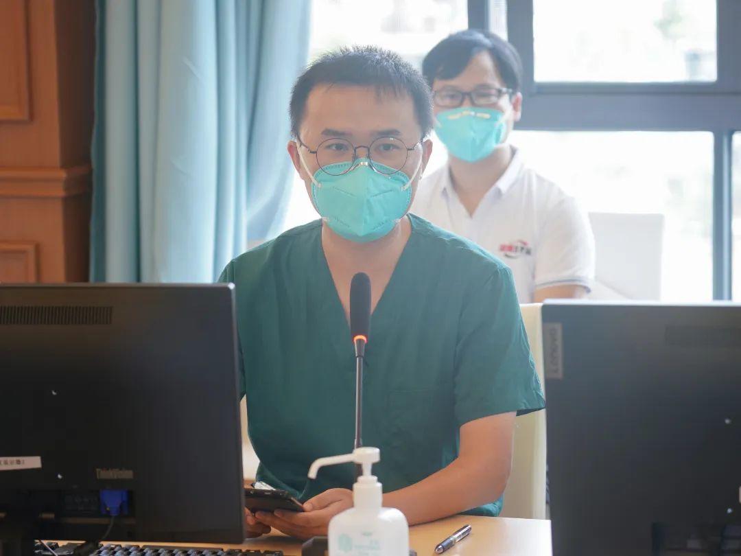 海南医院最新招聘信息，变化中的自信与成长之旅