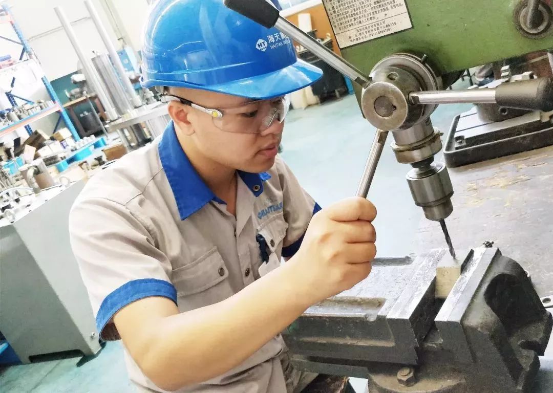 宁波钳工最新招聘信息,宁波钳工最新招聘信息——开启你的工匠之路，成就非凡人生