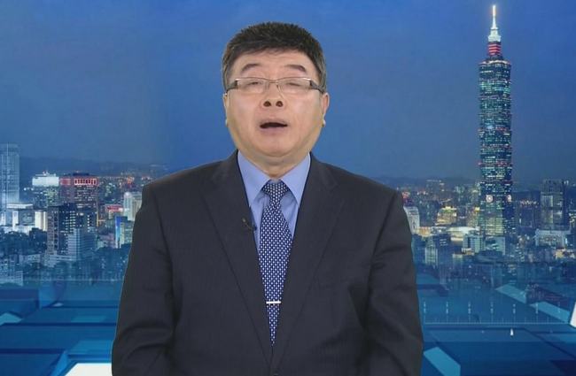 邱毅揭秘科技新品，开启未来生活新篇章体验