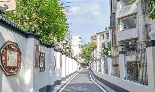 揭秘小巷深处的宝藏，探访特色小店——1024最新基地