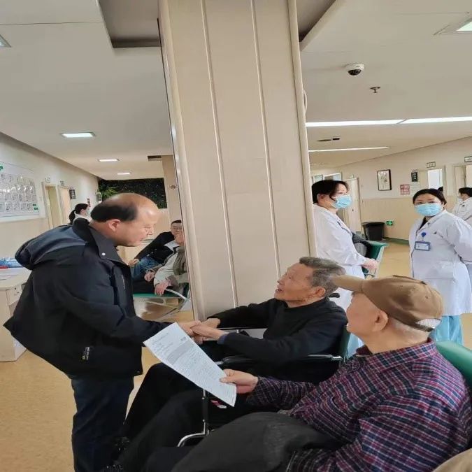 医院为老干部体检实施封闭管理，静谧征途中的特殊关怀与探索自然美景的旅程启程