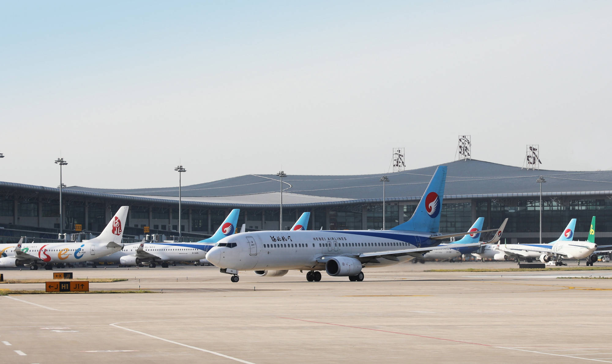 俄罗斯喀山机场实施临时航空管制，科技引领航空革新