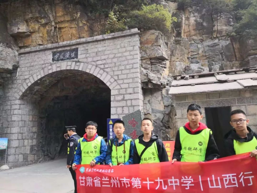 梁冠华最新动态，自然美景之旅，探寻内心平和宁静之道