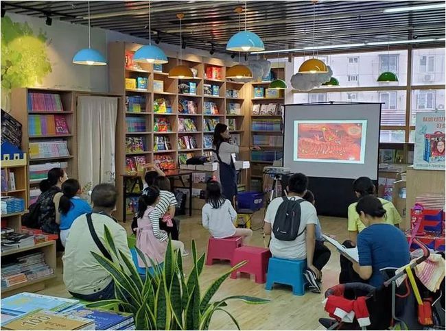 万科A最新动态，小巷中的隐藏宝藏与特色小店的独特魅力