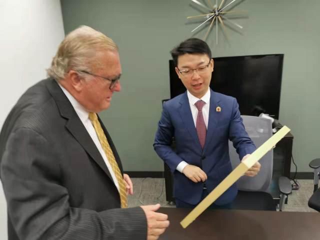 最新遗产继承法规定下的温馨家族传承故事