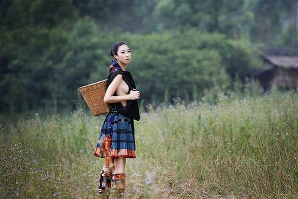 李采潭最新作品，自然美景的治愈之旅探索