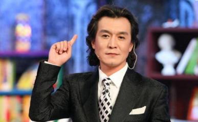 李咏最新发型，展现友情与温馨的时尚魅力