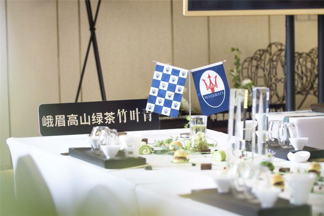 科技与生活融合之作，最新茶台艺术品