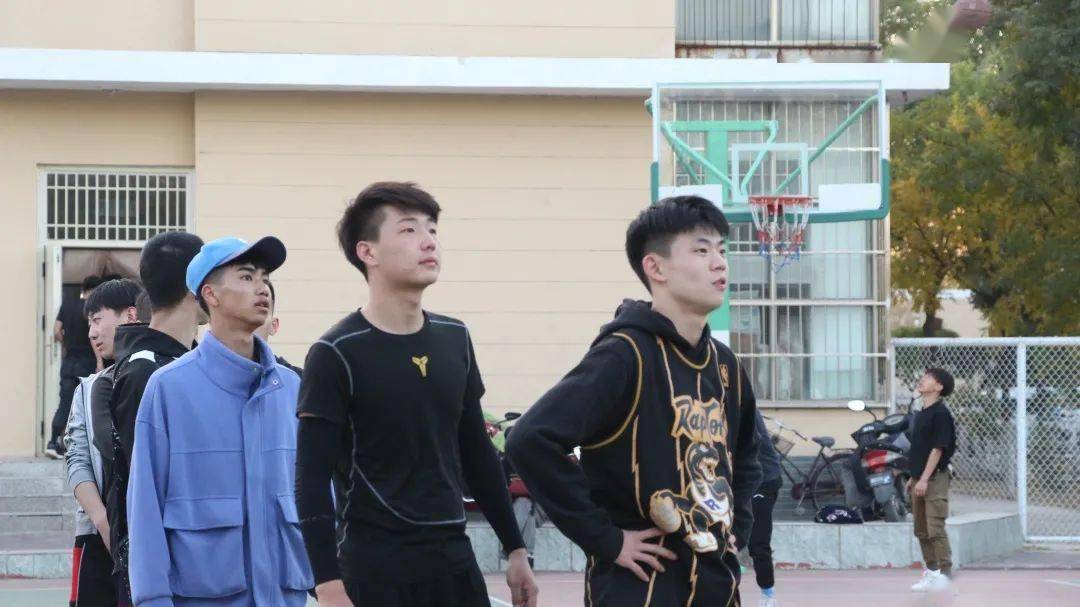 篮球最新动态与资讯获取指南，掌握最新篮球新闻和动态