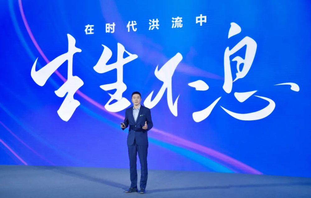 探索未知，自信成就梦想之旅——长大最新续写