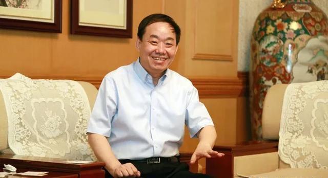 2024新奥精准正版资料下载,深层设计数据策略_终极版3.999-9
