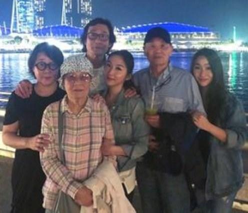 家拿大最新疫情动态与小巷风情小店