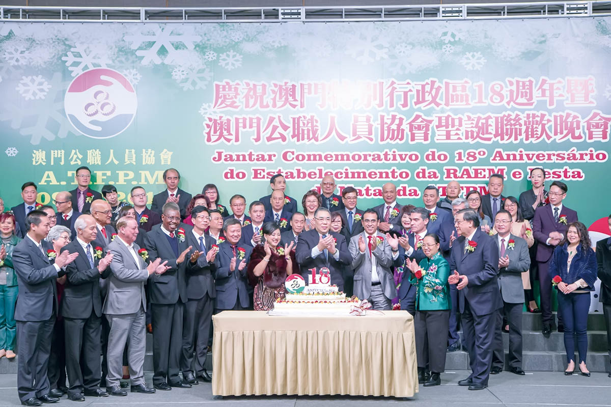 澳门挂牌,仿真方案实施_影视版17.671