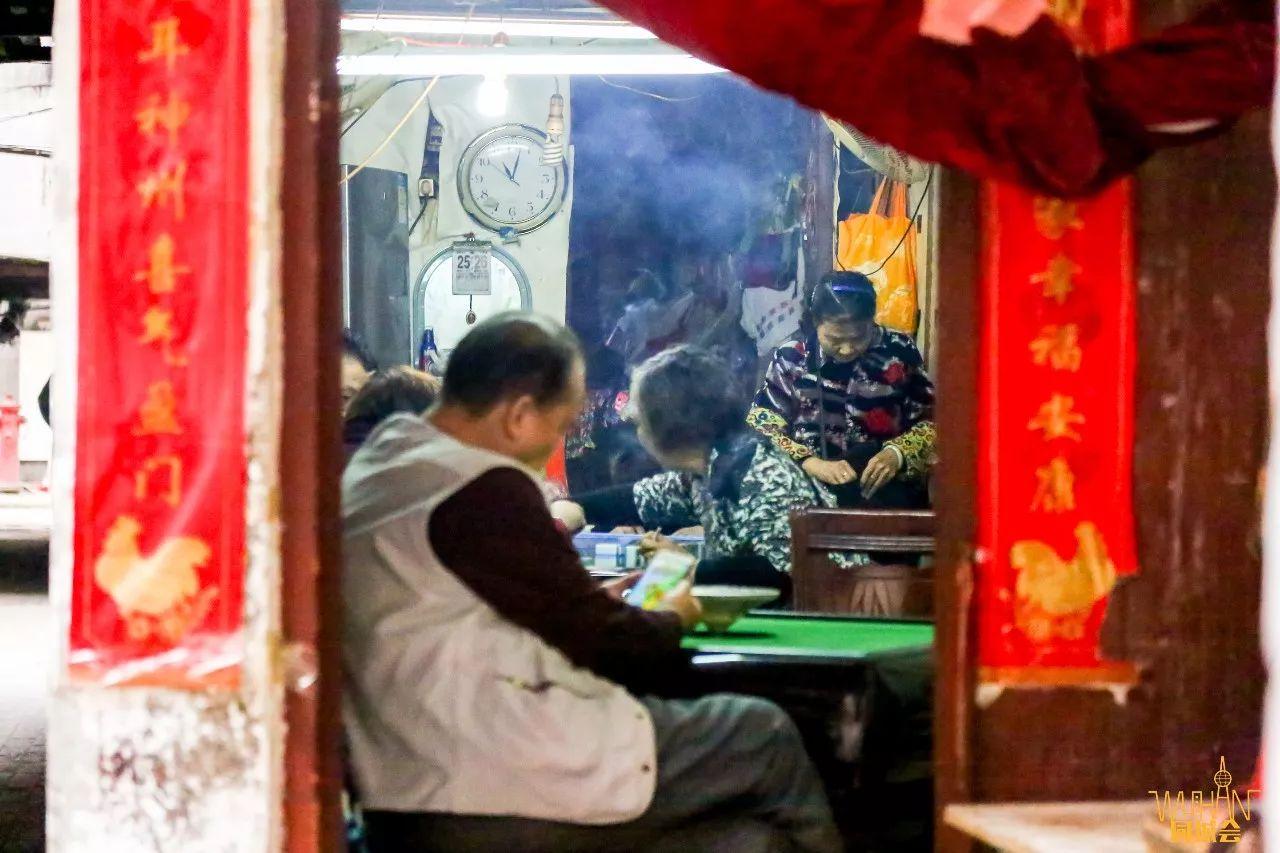 最新网游射击，小巷神秘乐园探秘