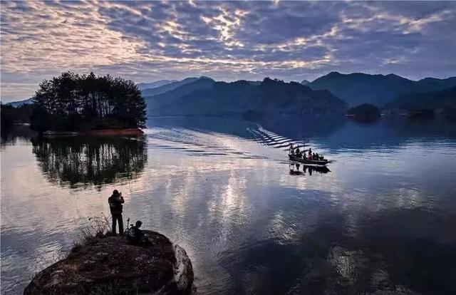中国最新秋霞，自然之旅的心灵觉醒之旅