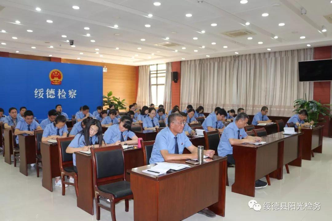 自信塑造未来成就