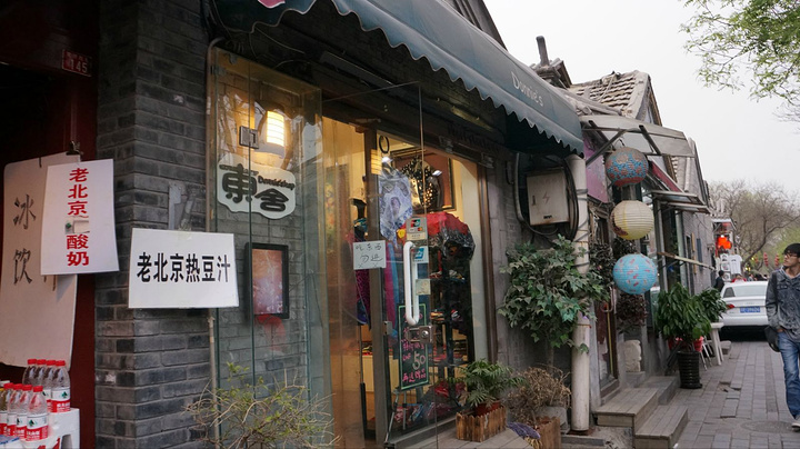 特色小店中的隐藏瑰宝，最新女演员与小巷奇遇记