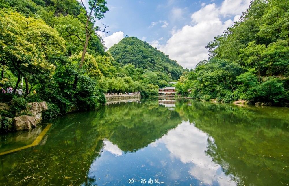 桂林公园门票背后的故事，家庭之旅的绿意盎然之旅