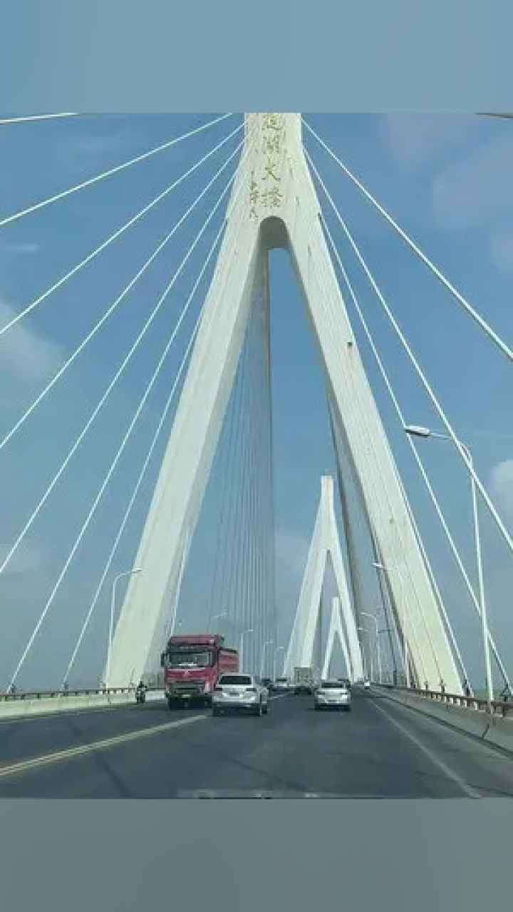 洞庭湖大桥稳步构建中，最新进展揭示梦想与现实的桥梁正在成形